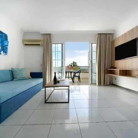 Two Bedrooms With Pool, Wifi, Ac, 500m From The Beach In Puerto Del Carmen Apartamento *