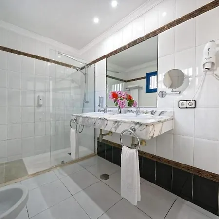 Two Bedrooms With Pool, Wifi, Ac, 500m From The Beach In Puerto Del Carmen * Puerto del Carmen (Lanzarote)