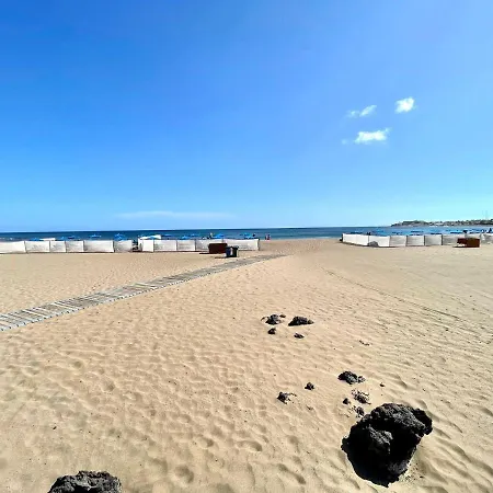 Two Bedrooms With Pool, Wifi, Ac, 500m From The Beach In Puerto Del Carmen Appartamento